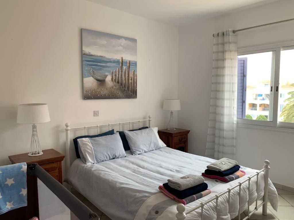 Paphos Comfortable 2 Bedroom Apartment In Popular Limnaria Gardens מראה חיצוני תמונה