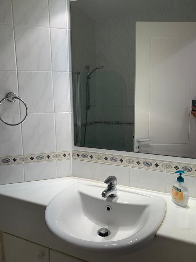 Paphos Comfortable 2 Bedroom Apartment In Popular Limnaria Gardens מראה חיצוני תמונה