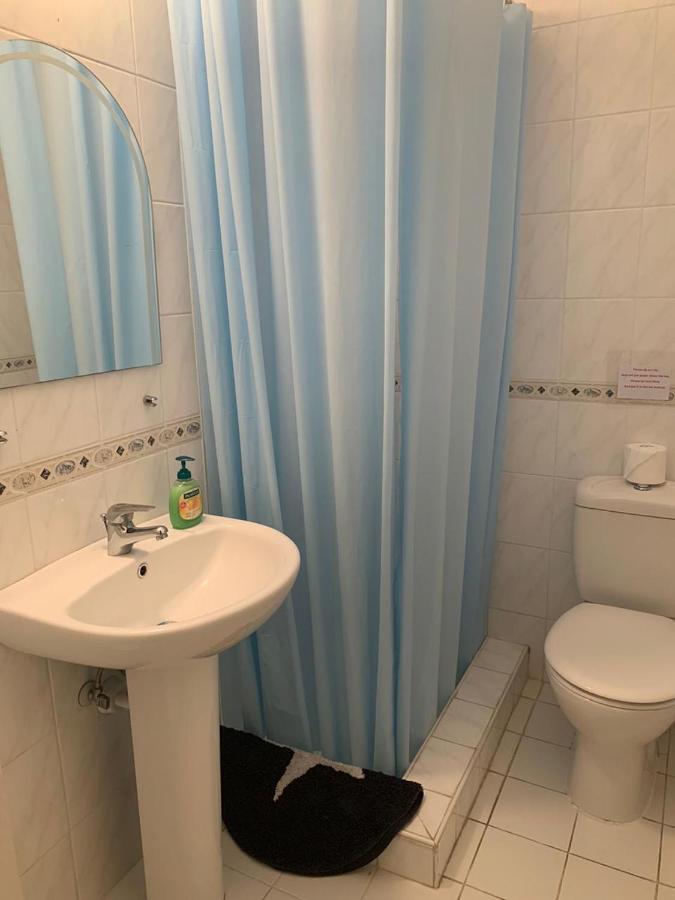 Paphos Comfortable 2 Bedroom Apartment In Popular Limnaria Gardens מראה חיצוני תמונה